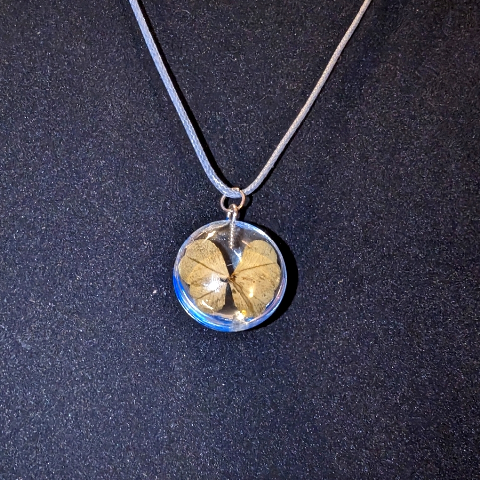 Real 4 Leaf Clover Pendant Necklace